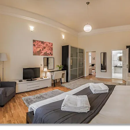 4 Bedrooms 4 Bathrooms Luxury In Centre * Boedapest