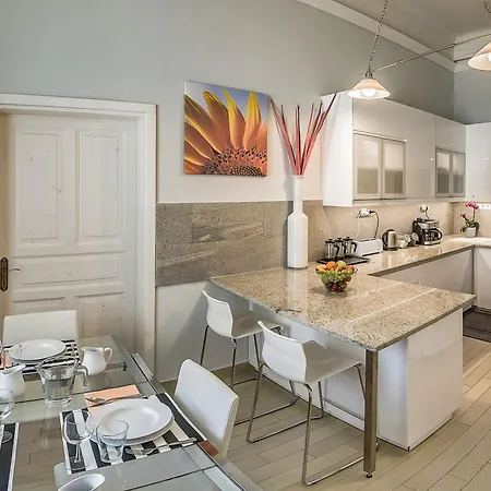 Apartmán 4 Bedrooms 4 Bathrooms Luxury In Centre Budapešť